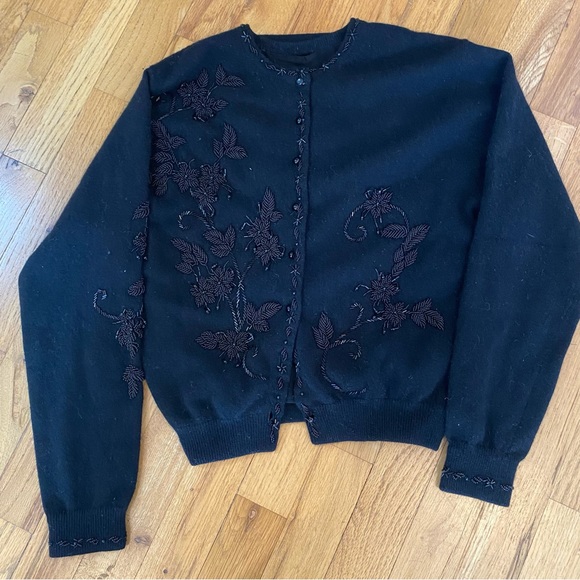 Vintage rare black jet beaded cardigan. XS - Picture 10 of 10